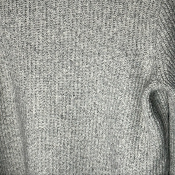 Madewell Bell Sleeve Pullover Sweater Size Small - Picture 11 of 14